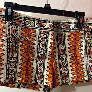 Trina Turk new Sz 4 shorts with tags